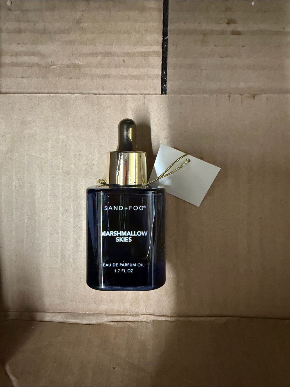SAND+FOG Marshmallow Skies Eau de Parfum Oil – Deep Blue Bottle